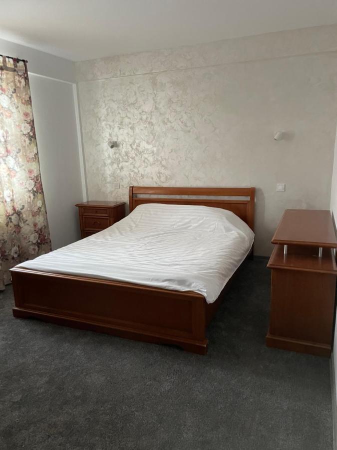 Eroilor Apartament Apartment Сучеава Екстериор снимка